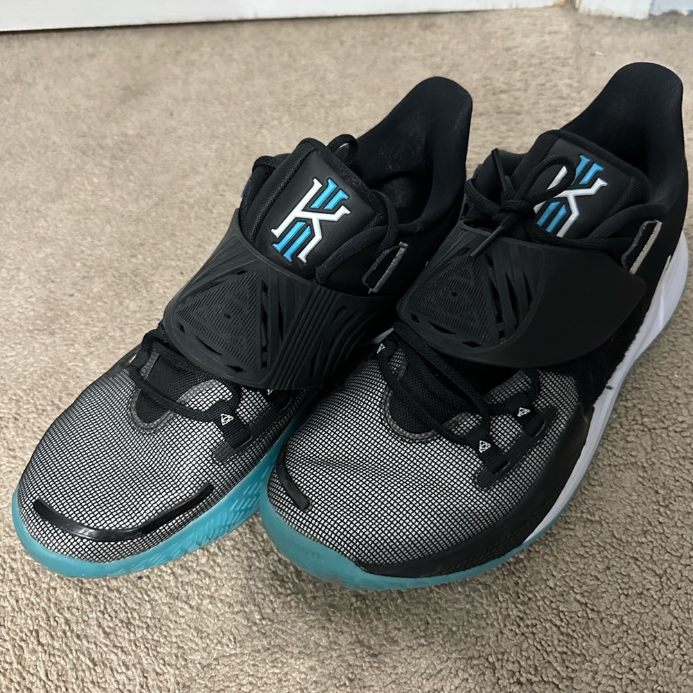 Kyrie Irving Nike Basketball Shoes (Size US 13 Men)